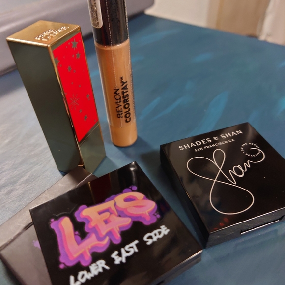 Estee Lauder Lipstick Revlon, LFS, Shan MakeUp NWT, Bronzer & EyeShadow Quad - Picture 5 of 5